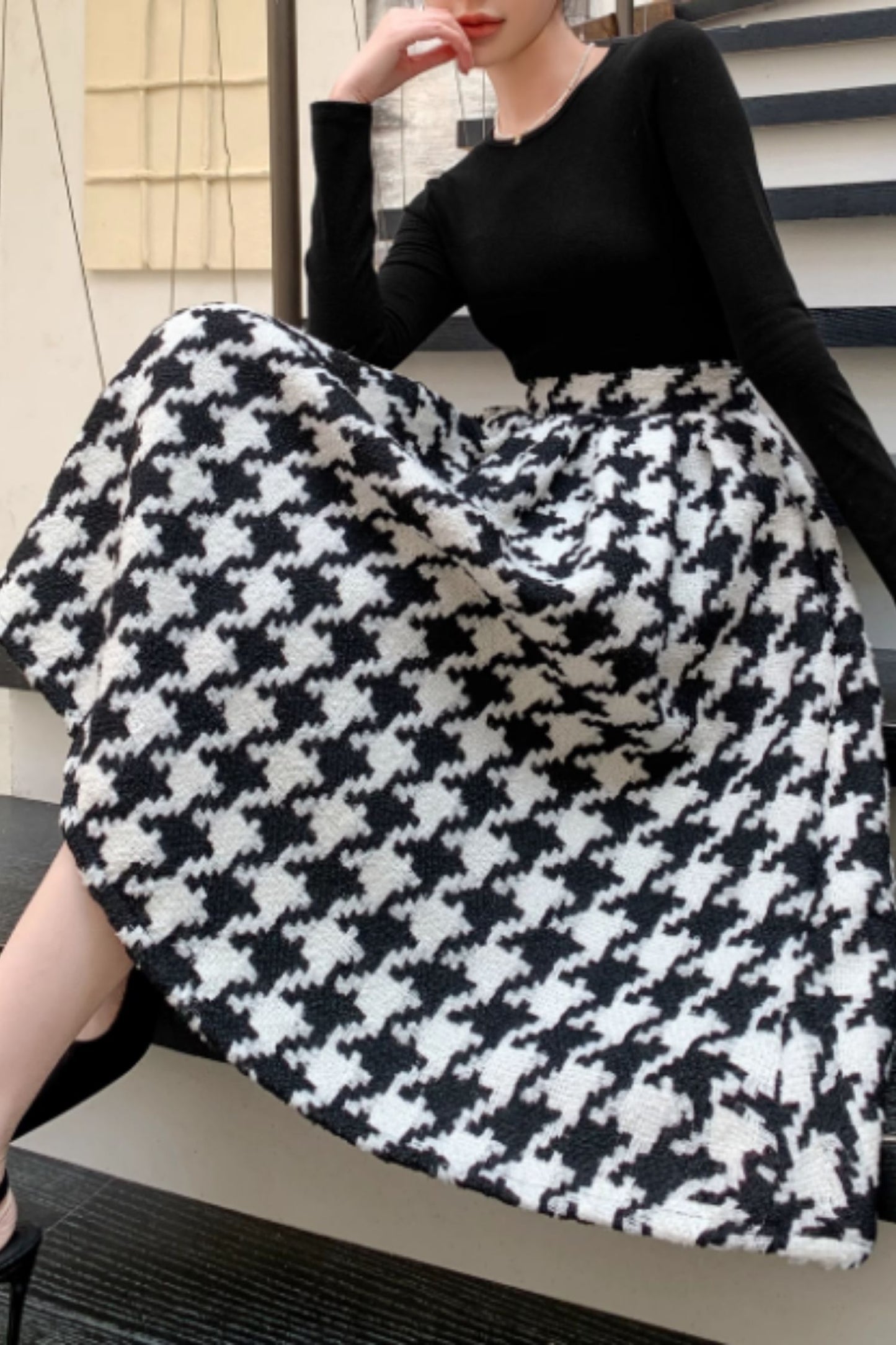 Black & White Houndstooth Wool Skirt – Vintage Swing Midi Winter Skirt | Xiaolizi 6596