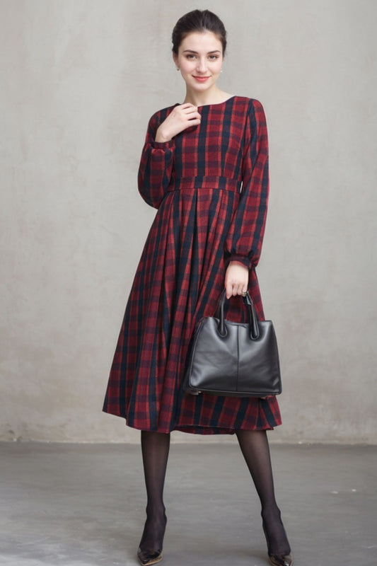 Red Plaid Wool Dress – Vintage Long Sleeve Winter Midi | Xiaolizi 5404