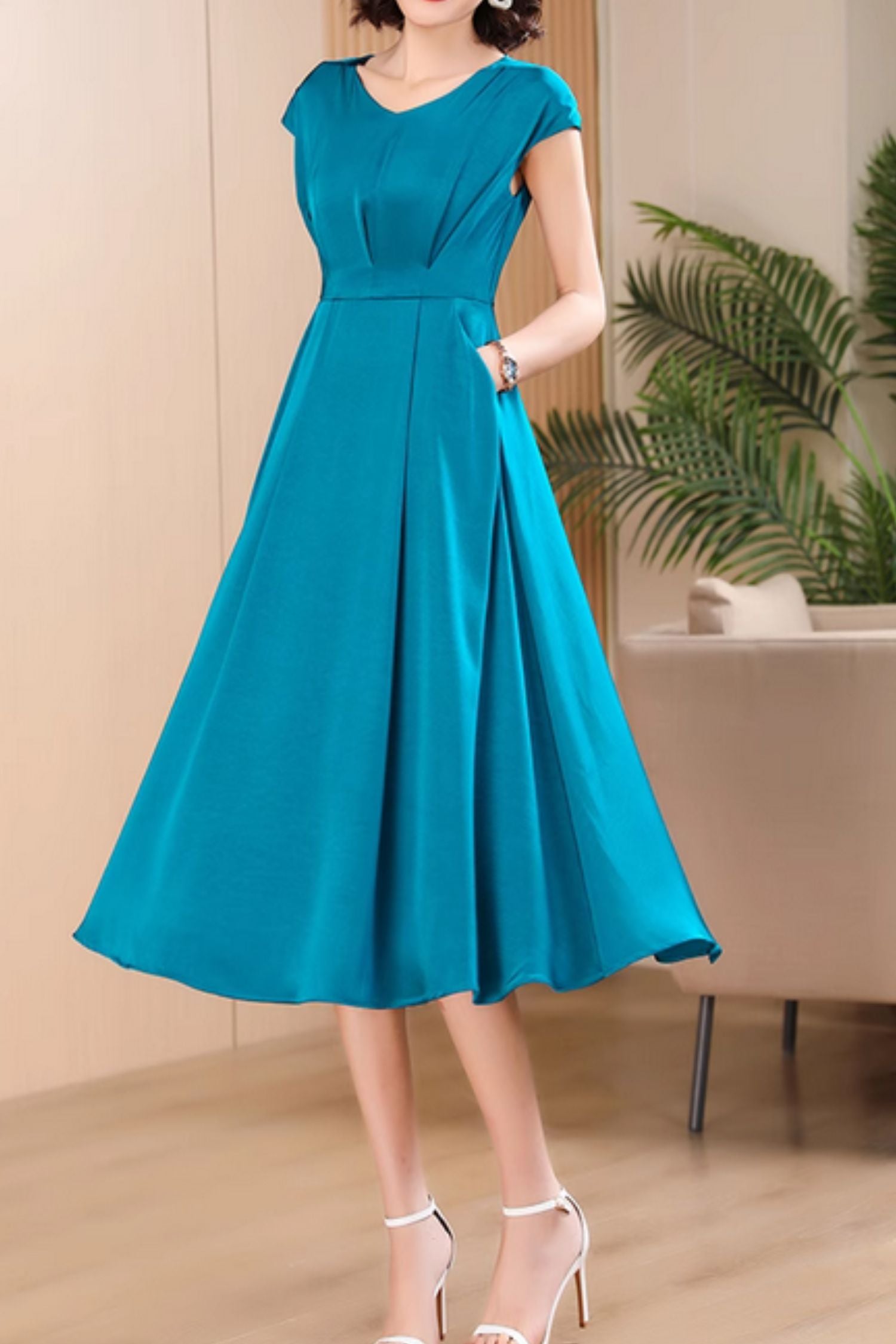 Midi fit and flare summer dress with pockets 5054 Midi fit and flare summer dress with pockets 5054