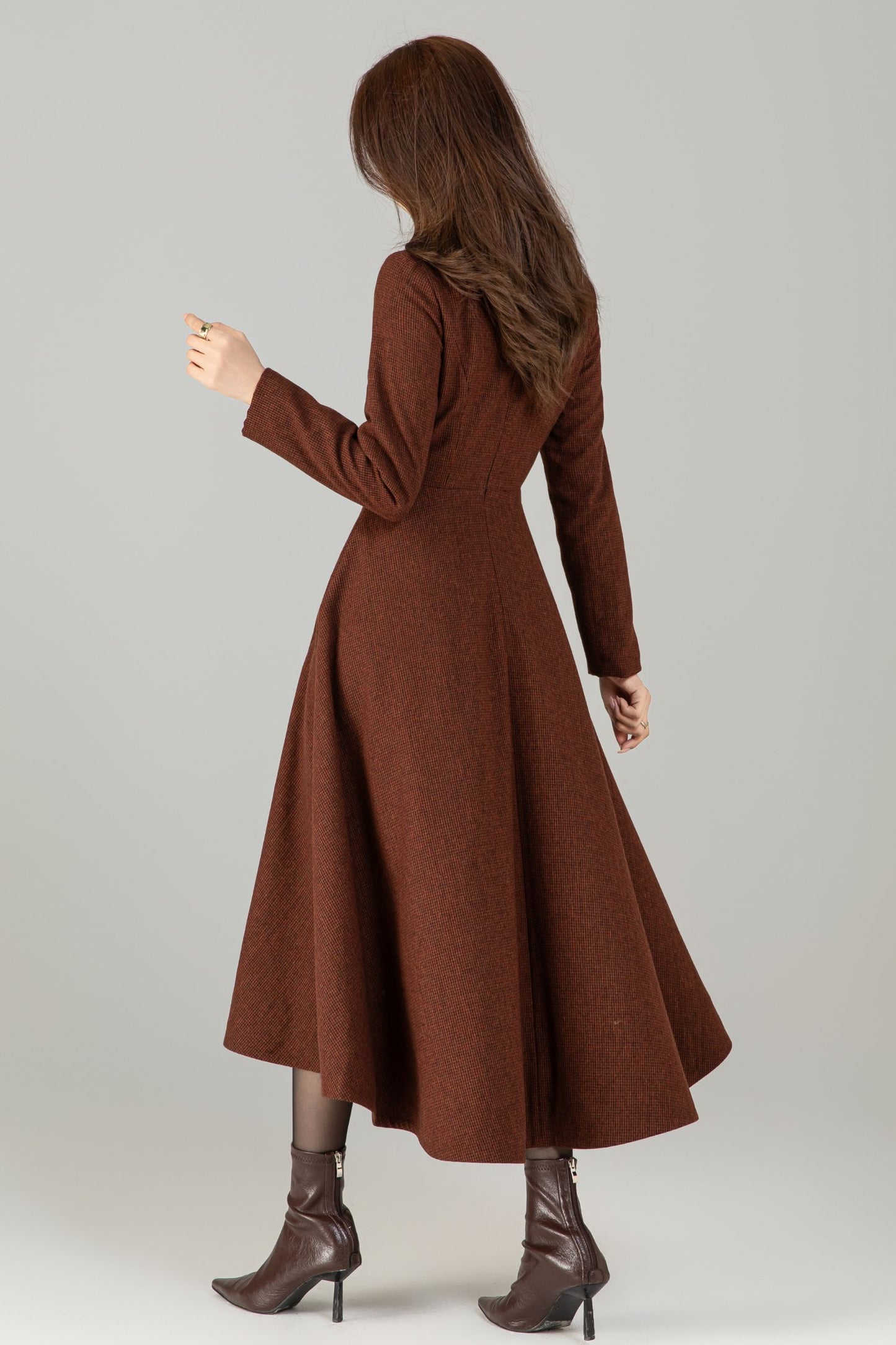 Brown Wool-Blend High‑Low Midi Dress – Wide Fold‑Over Collar & Pockets 6500