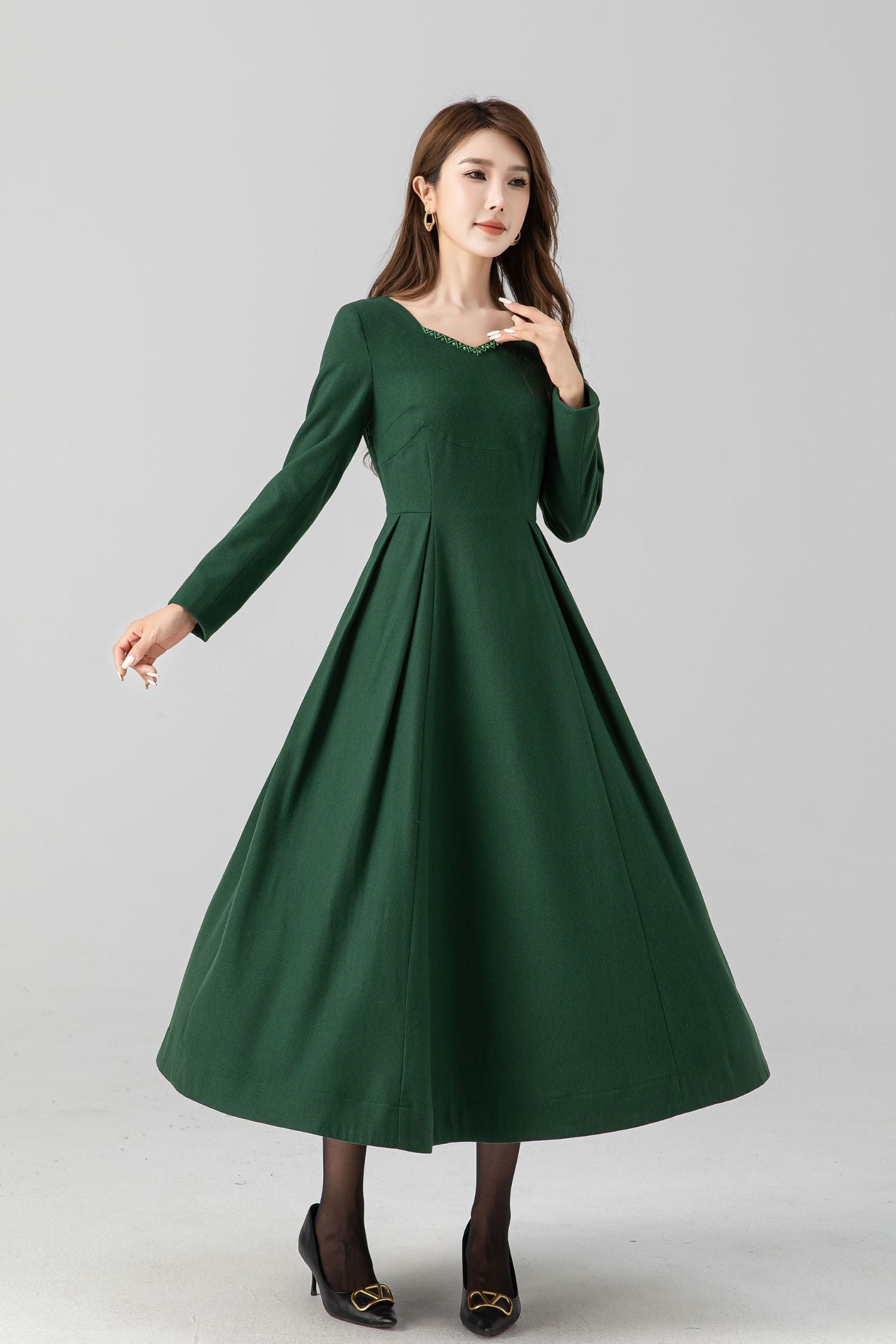 Green fit and flare midi wool dress women 4670 Green fit and flare midi wool dress women 4670