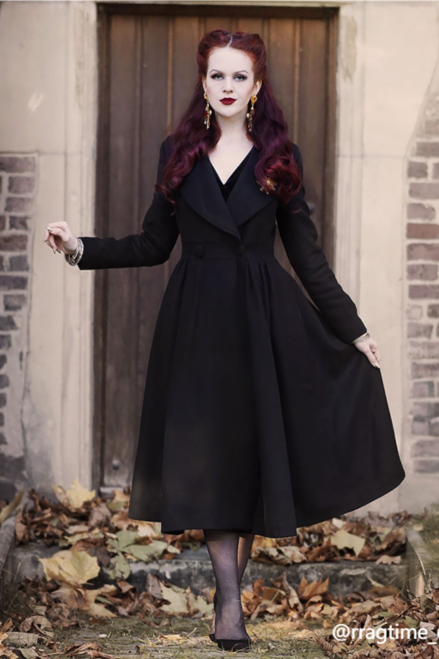 Vintage Black Wool Blend Coat – Elegant Double-Breasted Fit & Flare Maxi Coat | Xiaolizi 3394