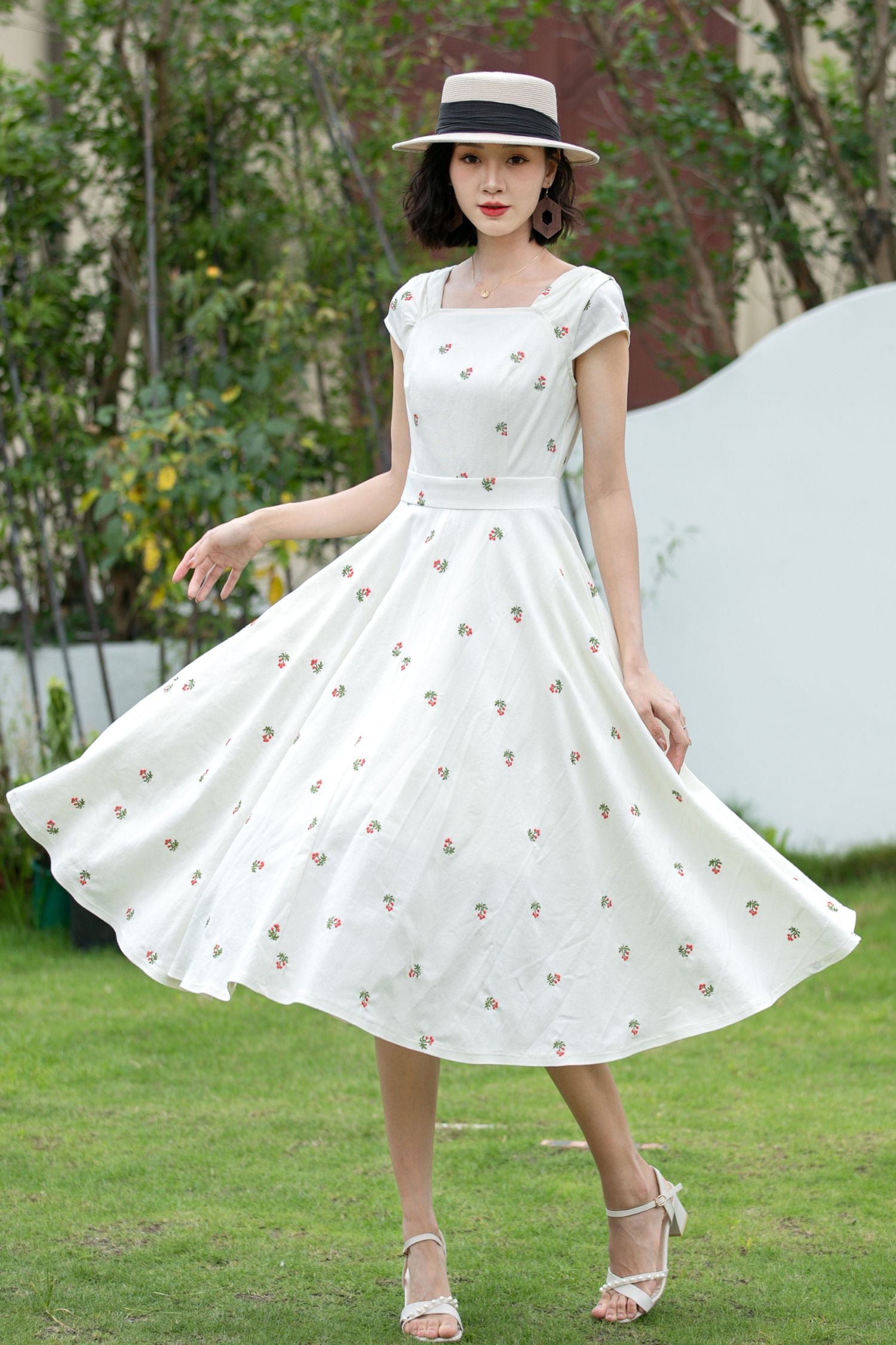 Fit and flare summer embroidered linen dress 5203 Xiaolizi Fit and flare summer embroidered linen dress 5203 Xiaolizi