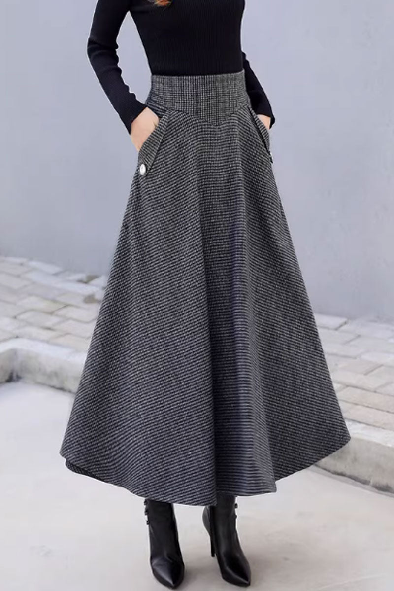 Striple winter wool skirt with pockets 4645