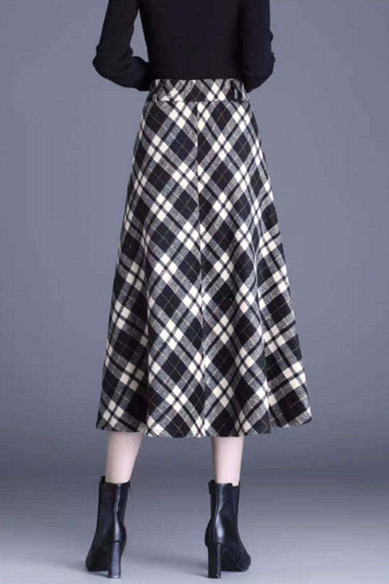 Black and white winter plaid wool skirt with pockets 4652