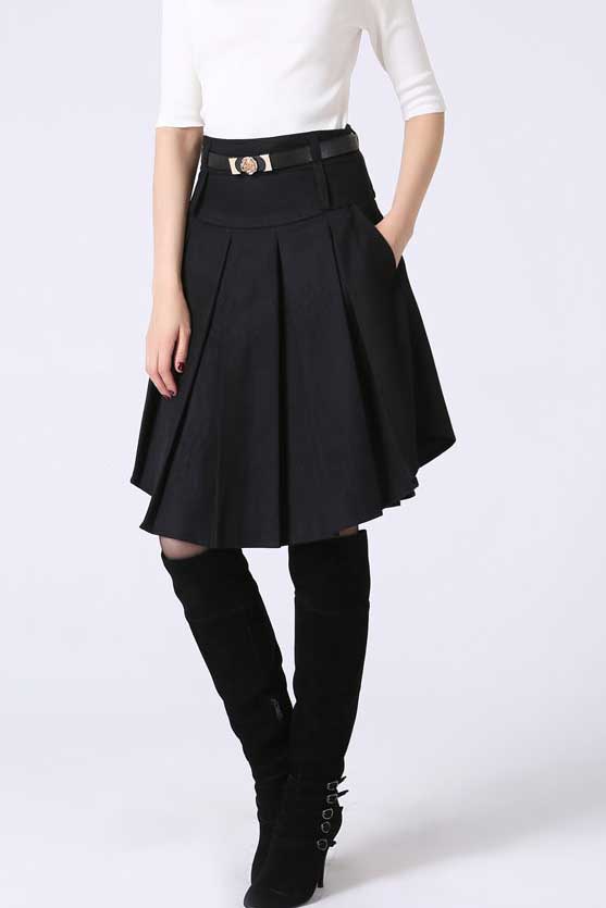 Asymetric Slit Skirt With Side Pleatings
