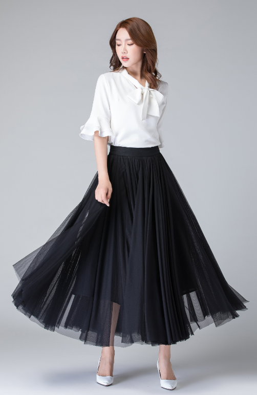 Womens long sales black tulle skirt