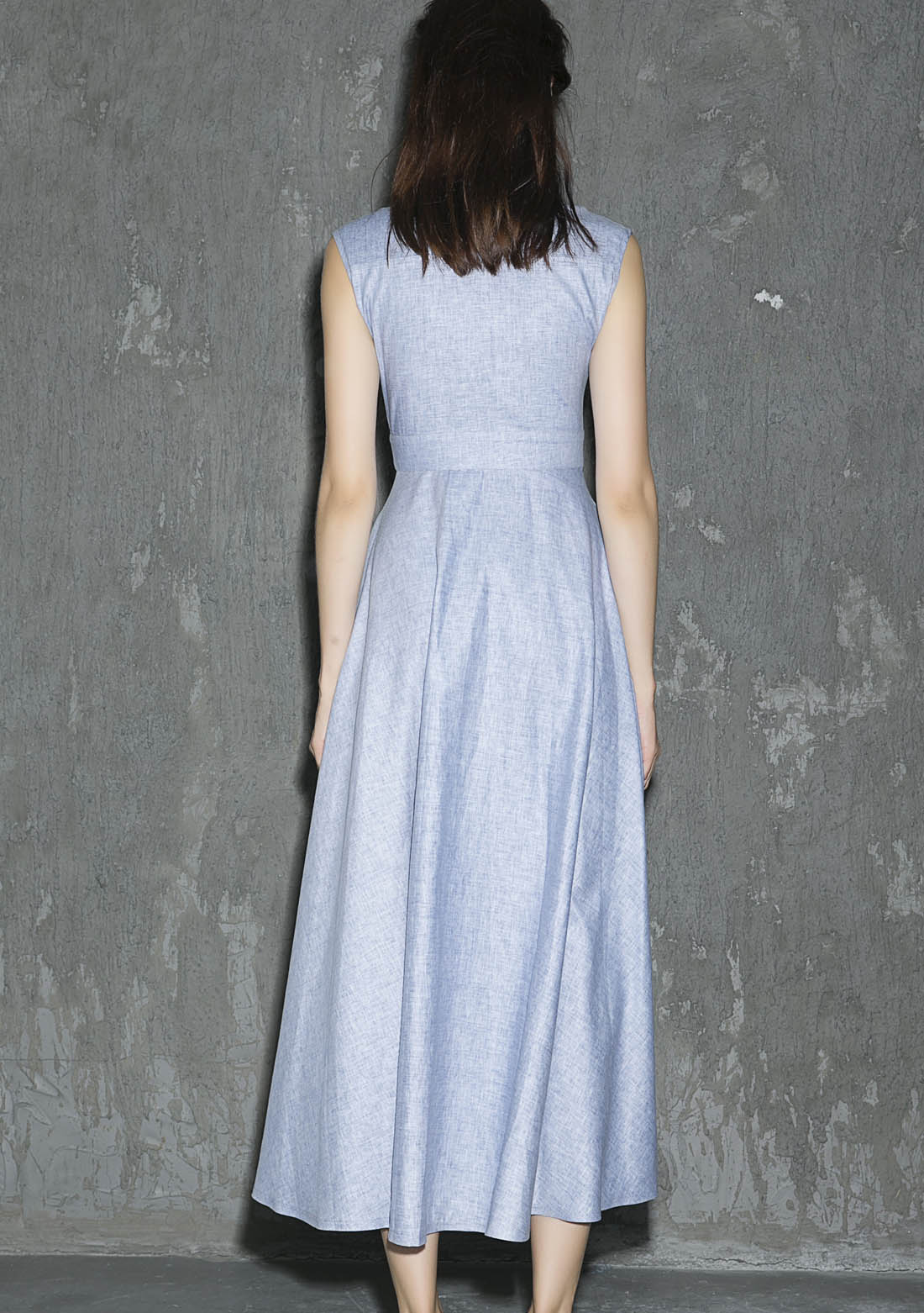 Blue linen women's sleeveless long dress with side zipper for summer 1316