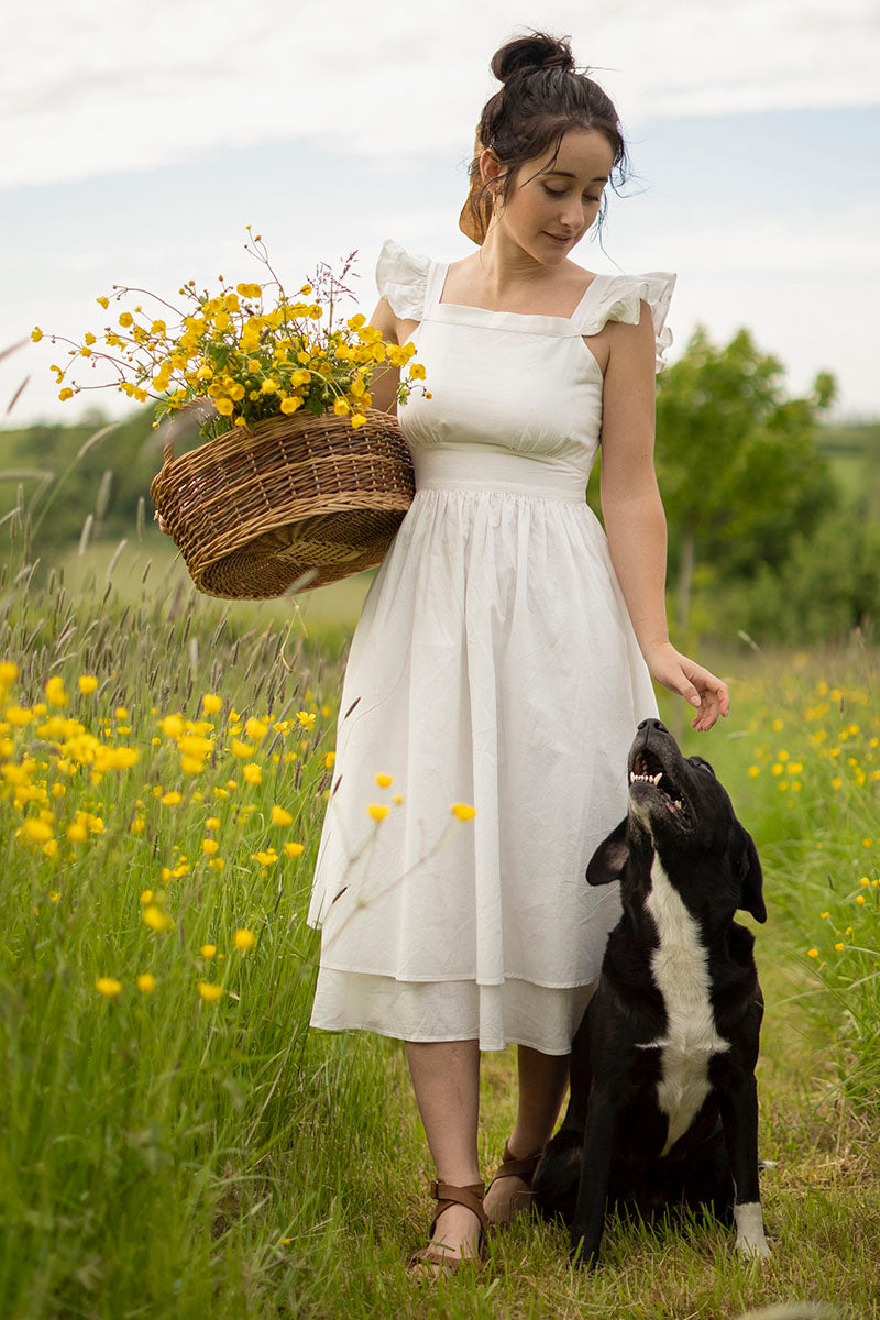 White Linen Cotton Maxi Dress - Backless & Belted | Xiaolizi White Linen Cotton Maxi Dress - Backless & Belted | Xiaolizi