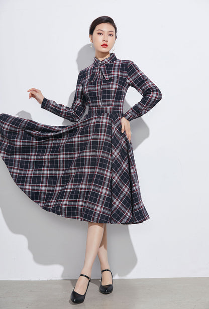 Vintage-Inspired Plaid Wool Dress With Flared Skirt 2324