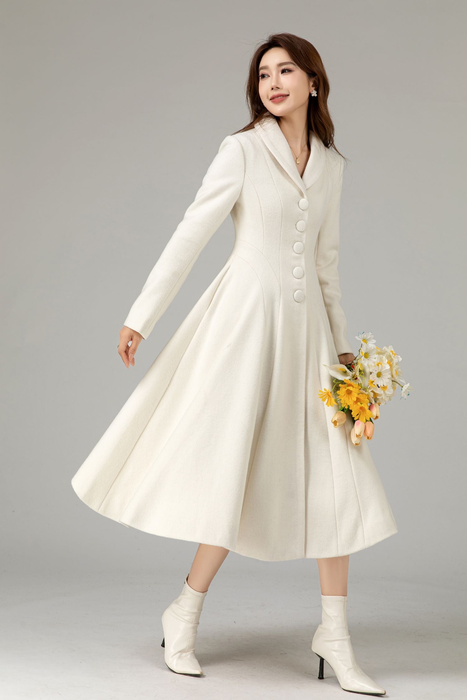 Vintage Wool Coat – Timeless Elegance