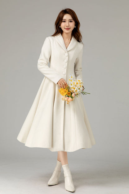 Vintage White Wool Coat – Handmade Fit & Flare Winter Elegance 5485