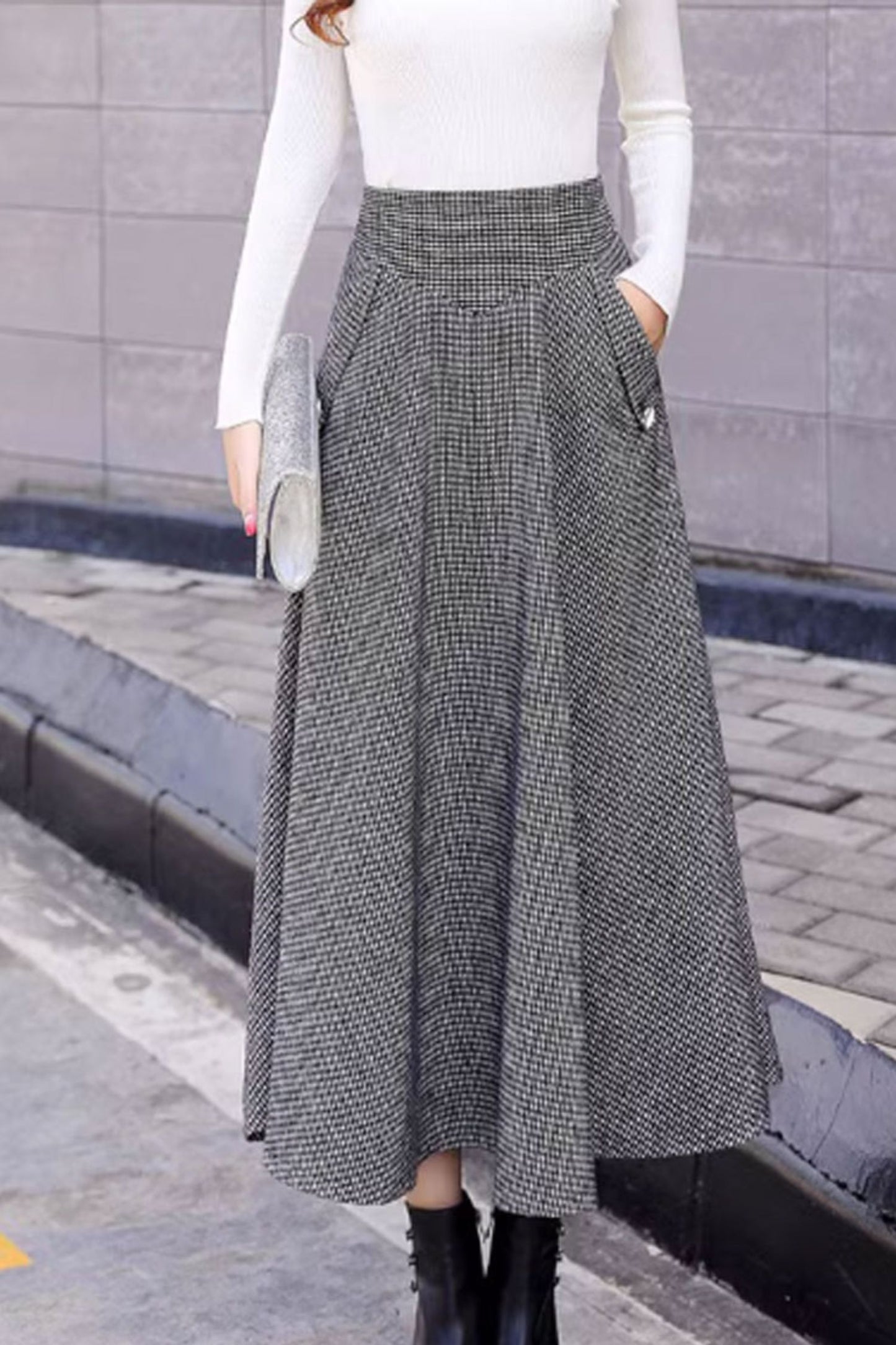 Black and white vintage wool skirt 4645-2