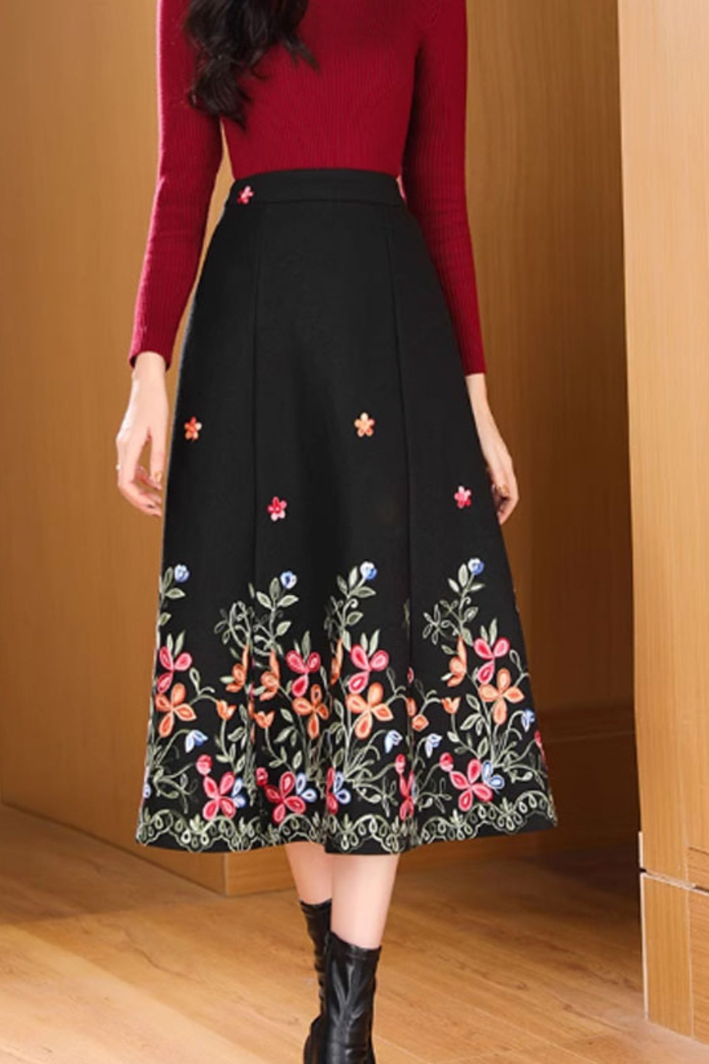 Midi black Embroidered Wool Skirt 4776