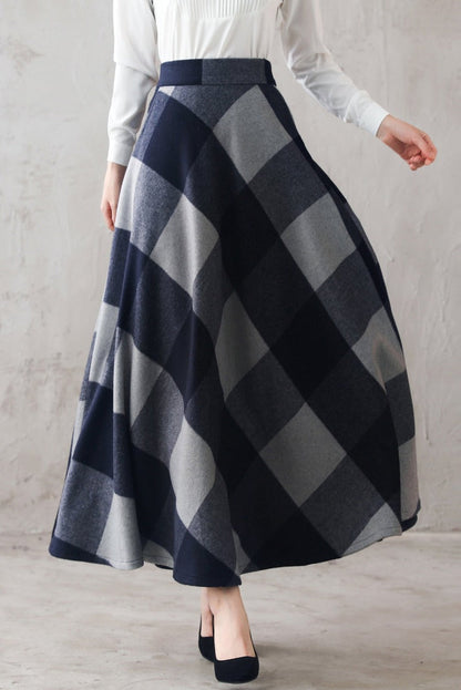 Navy Plaid Wool Maxi Skirt – Vintage Ankle-Length Winter Skirt with Pockets 3107