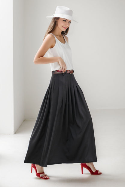 Women Black Pleated Linen Maxi Skirt with Pockets  2777