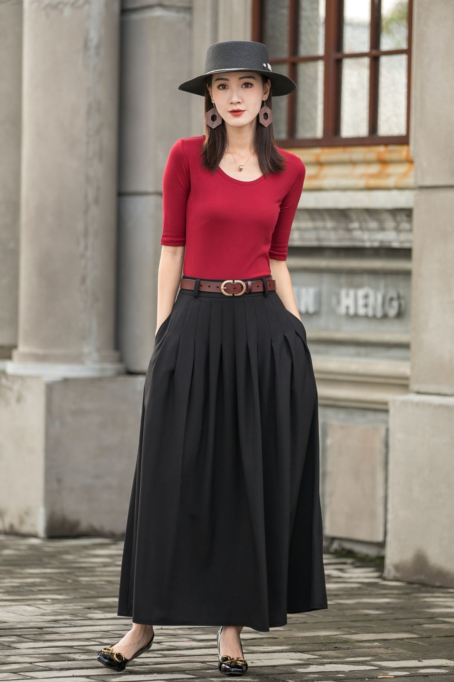 Women Black Pleated Linen Maxi Skirt with Pockets  2777