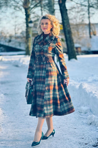 Autumn Forest Plaid Wool Coat – Vintage Fit and Flare Long Winter Overcoat 4807