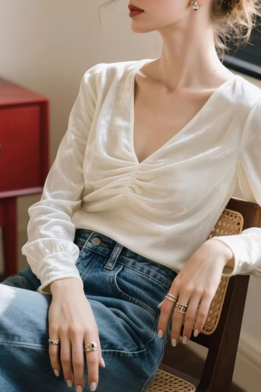 White Velvet Blouse – Elegant V Neck Long Sleeve Top | Xiaolizi 6651