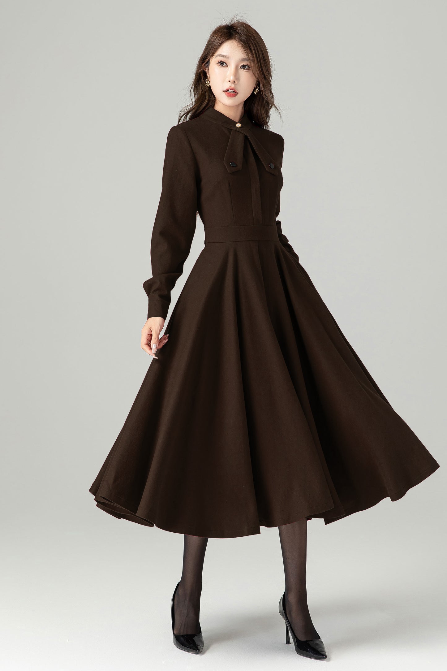 Vintage-Inspired Brown Wool Dress With Flared Skirt 6520