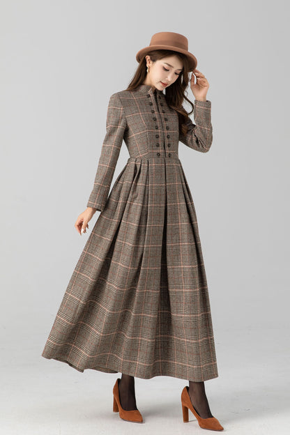 Plaid Wool Maxi Dress – Vintage Long Sleeve Winter Dress with Buttons & Pockets 4669