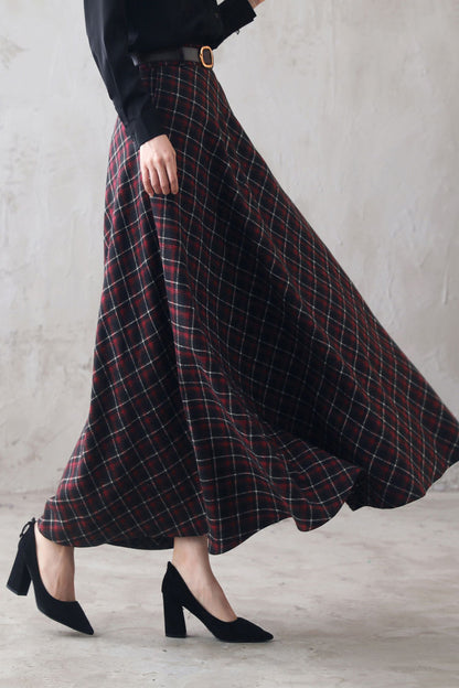 Plaid Wool Maxi Skirt - Vintage British Tartan High Waist Pleated 3100