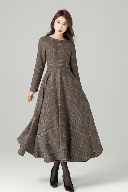 Plaid Wool Maxi Dress - Fit and Flare Silhouette with Pockets 5446