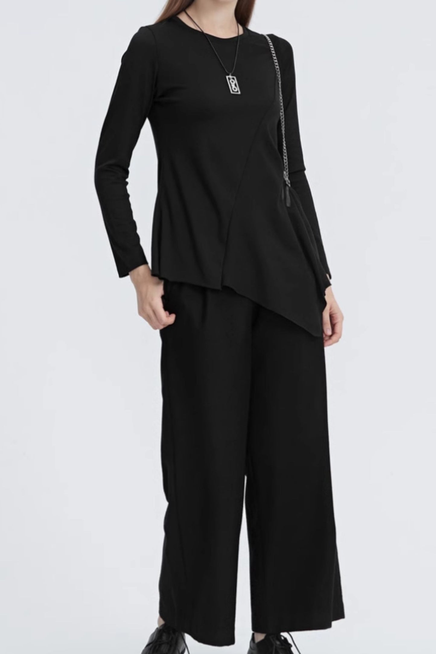 Asymmetrical black long sleeves top 5596