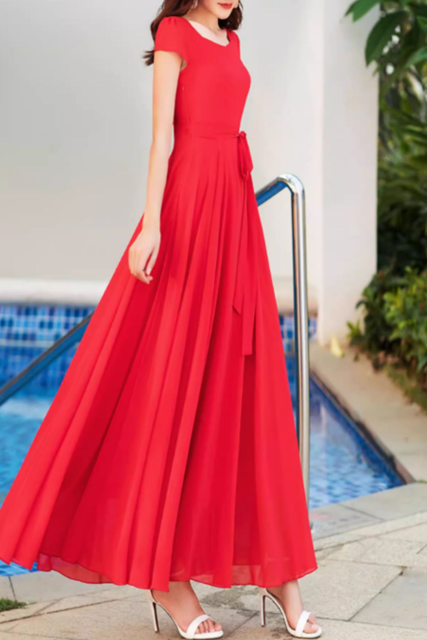 Red Chiffon Maxi Dress with Tie Belt and Heart Neckline for Summer Events – Xiaolizi