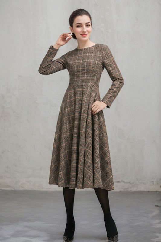 long sleeves Plaid Wool dress vintage 5407