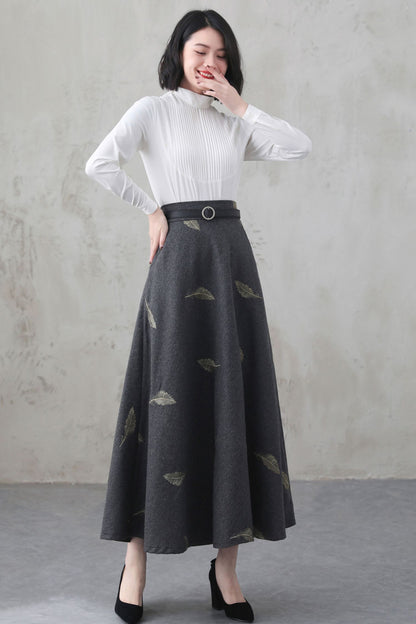 Black Wool Maxi Skirt - Vintage Embroidered Feather Print 4004