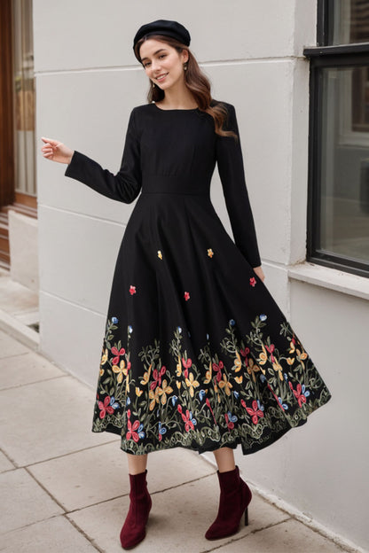 Retro Black Wool Fit & Flare Midi Dress – Floral Embroidery – 5269