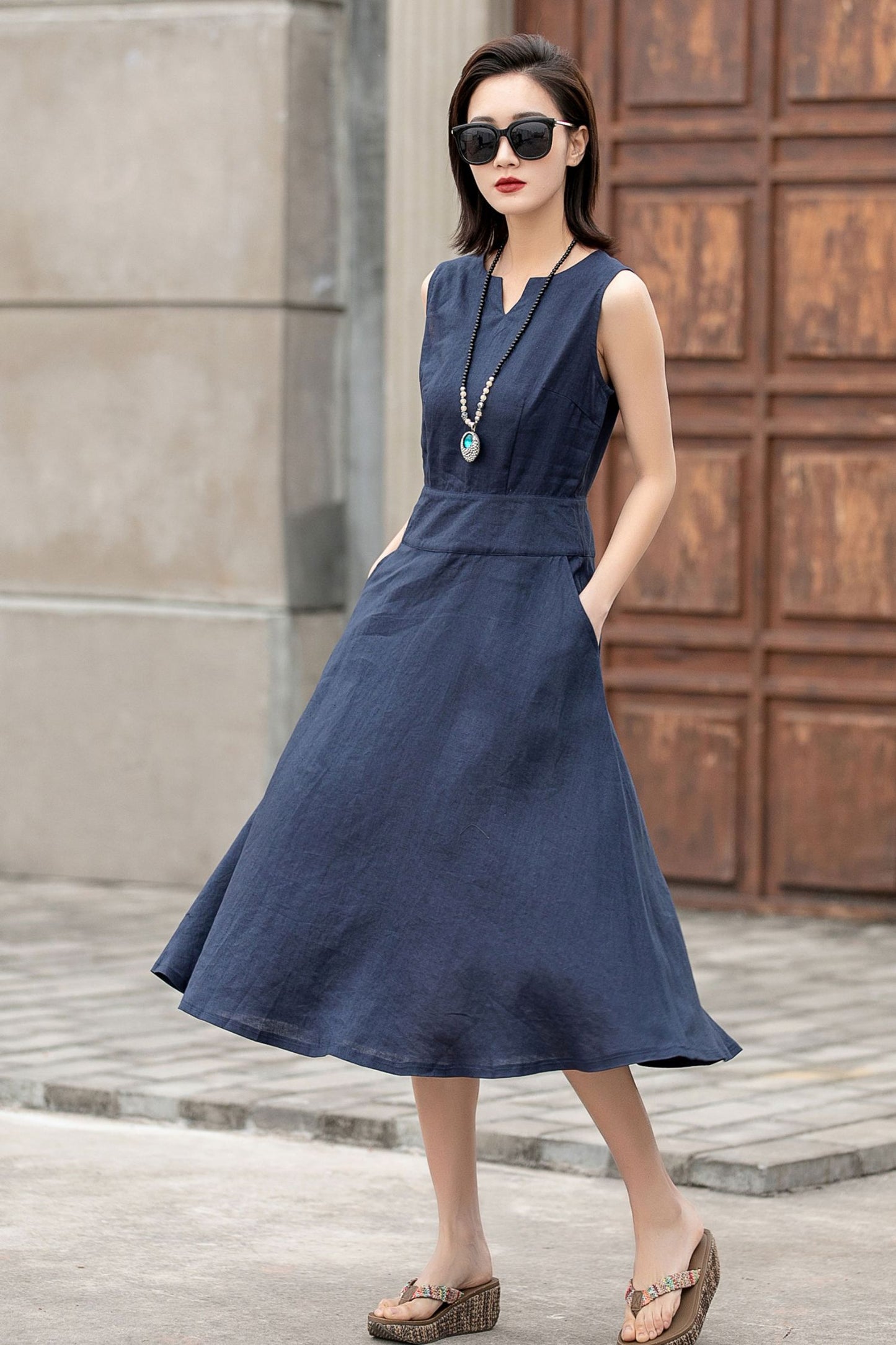 Casual sleeveless Navy linen midi dress 2593