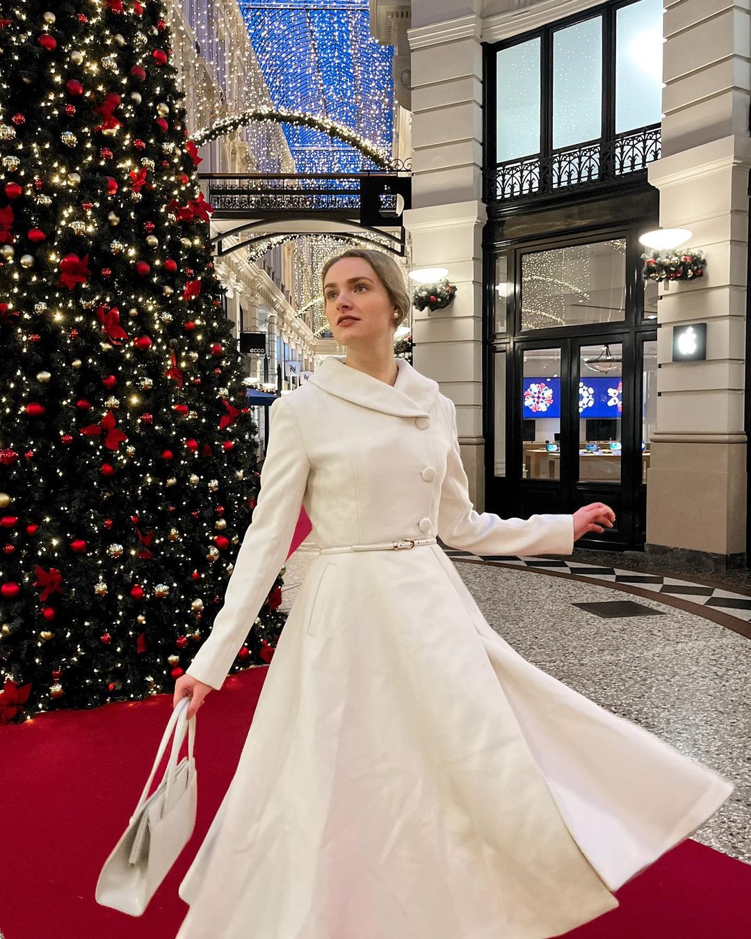 Vintage Inspired Wool Coat – White Winter Midi with Long Sleeves  4141