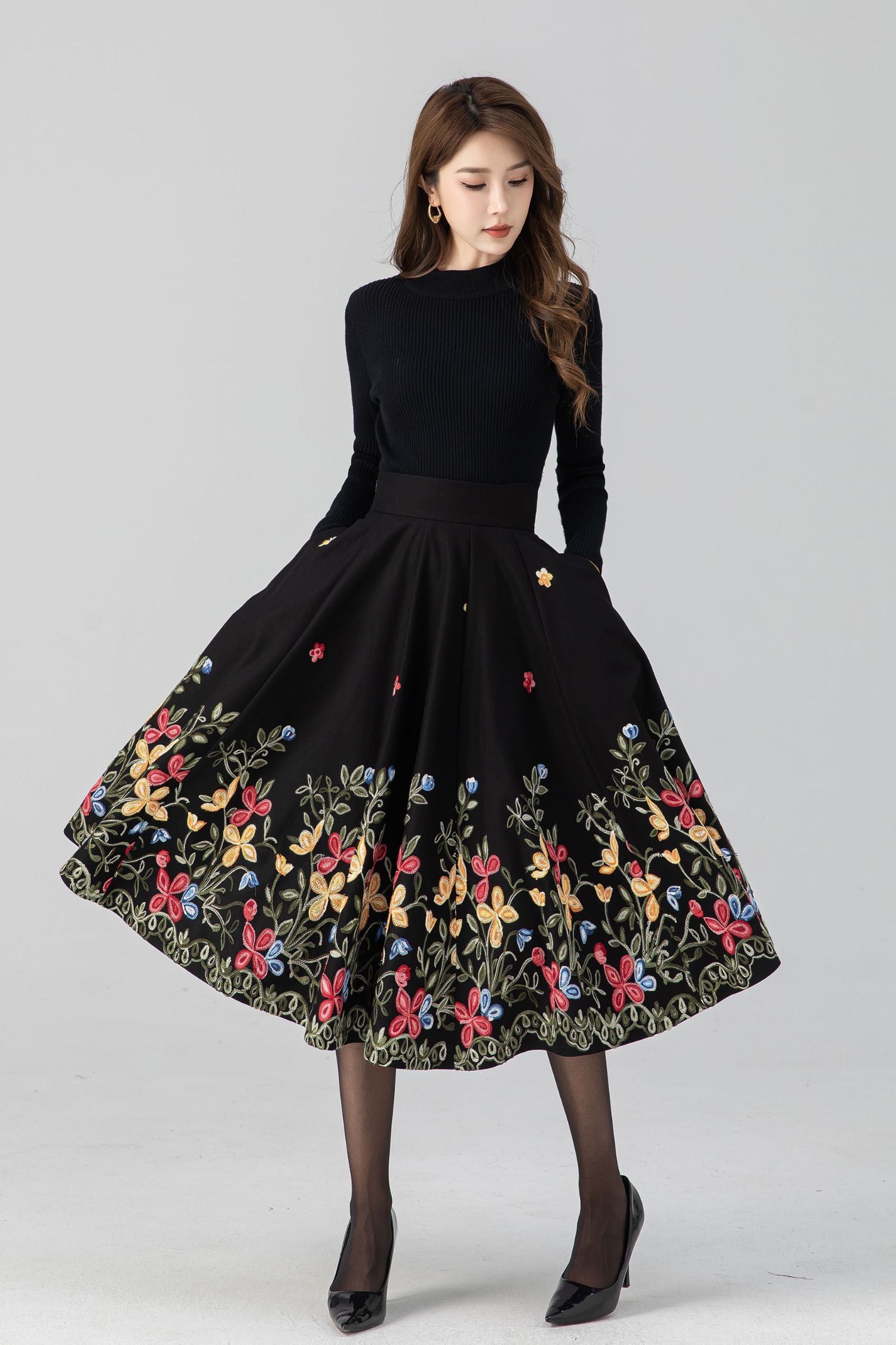 Black embroidered midi wool skirt 4665 Xiaolizi Black embroidered midi wool skirt 4665 Xiaolizi