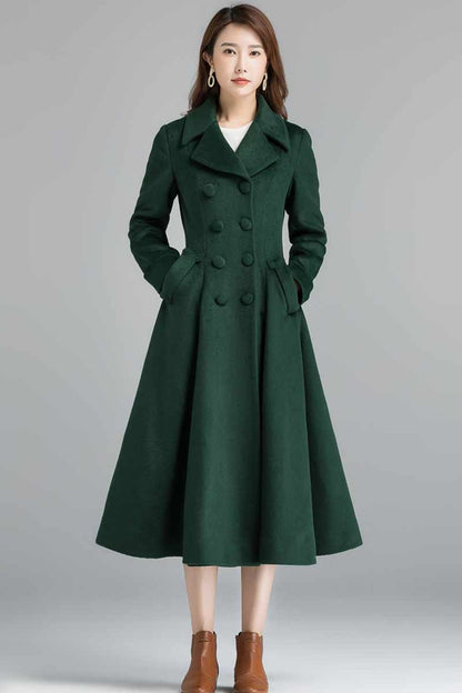 Vintage-inspired green wool coat for autumn and winter