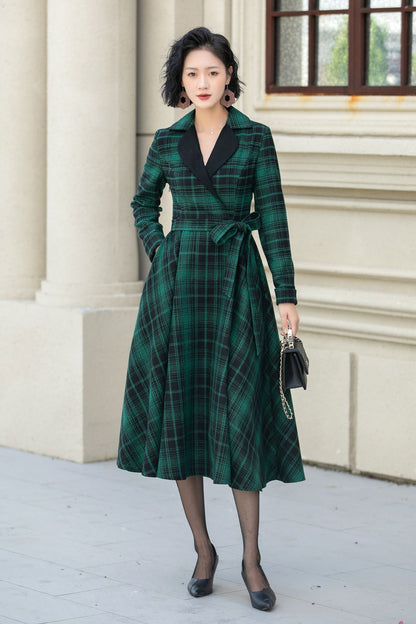 Green Plaid Wool Swing Dress – Vintage Belted Midi Fit & Flare 5343