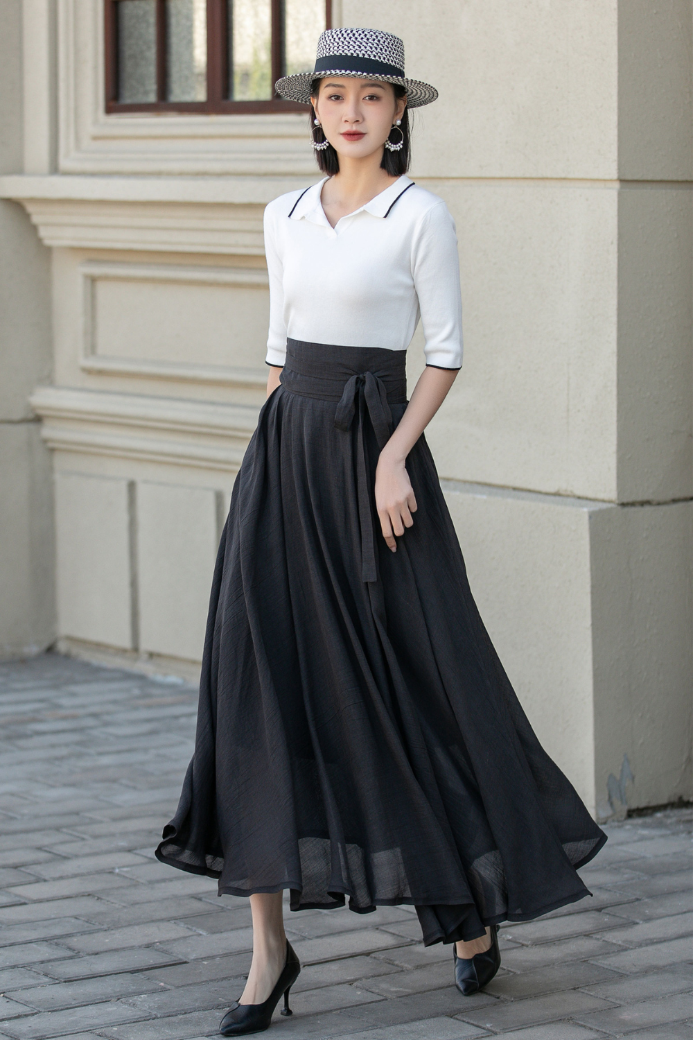 Elegant Flow: Stylish High-Waist Black Maxi Skirt 4900