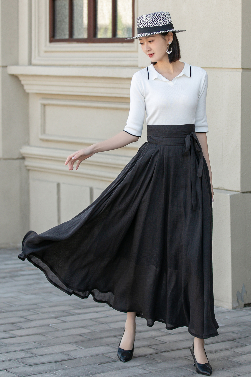 Elegant Flow: Stylish High-Waist Black Maxi Skirt 4900