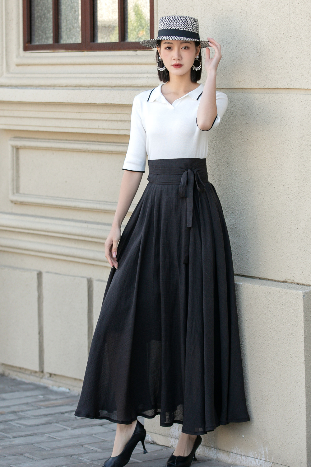 Elegant Flow: Stylish High-Waist Black Maxi Skirt 4900