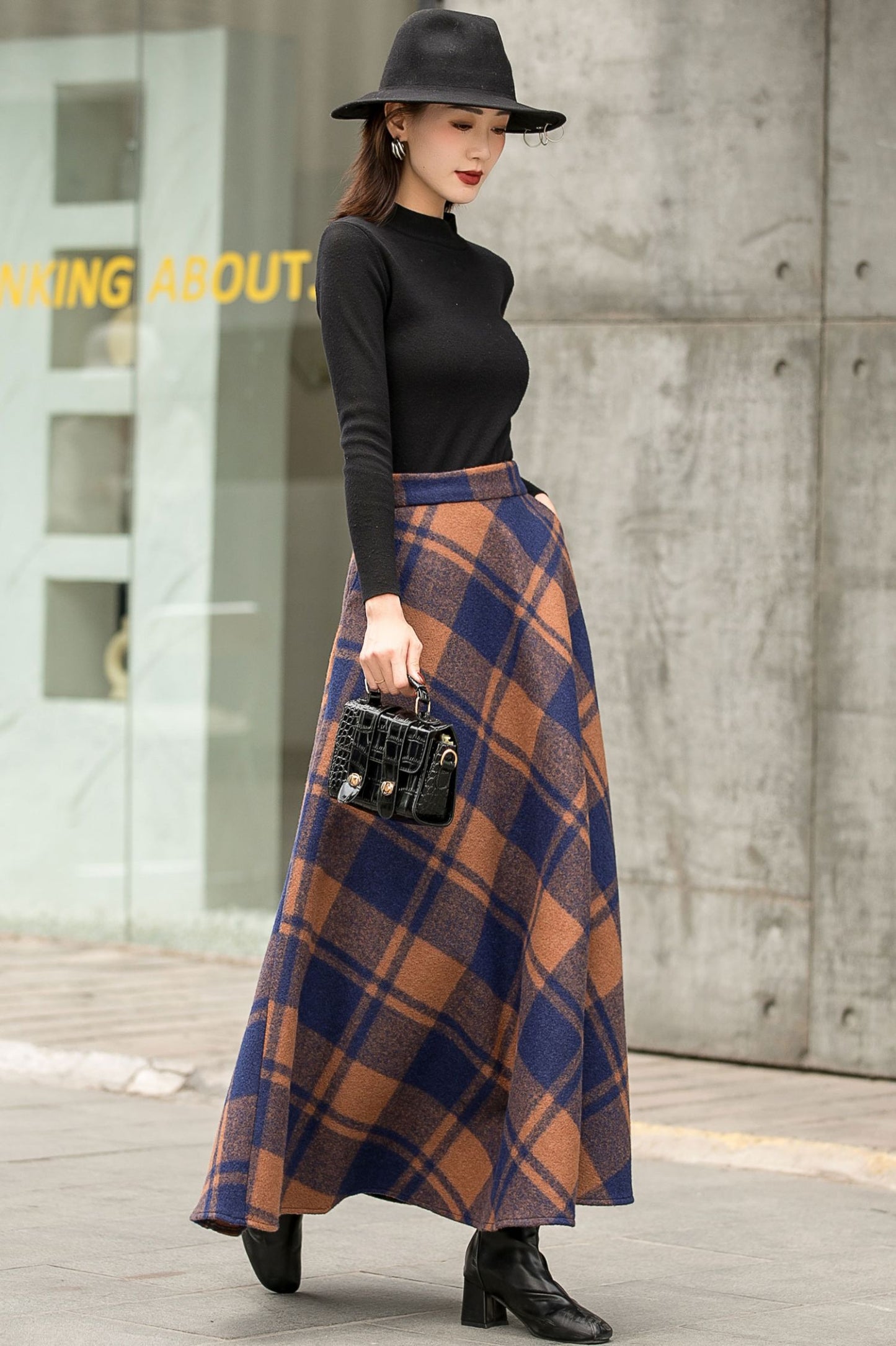 Women Winter long Plaid Wool skirt 2835