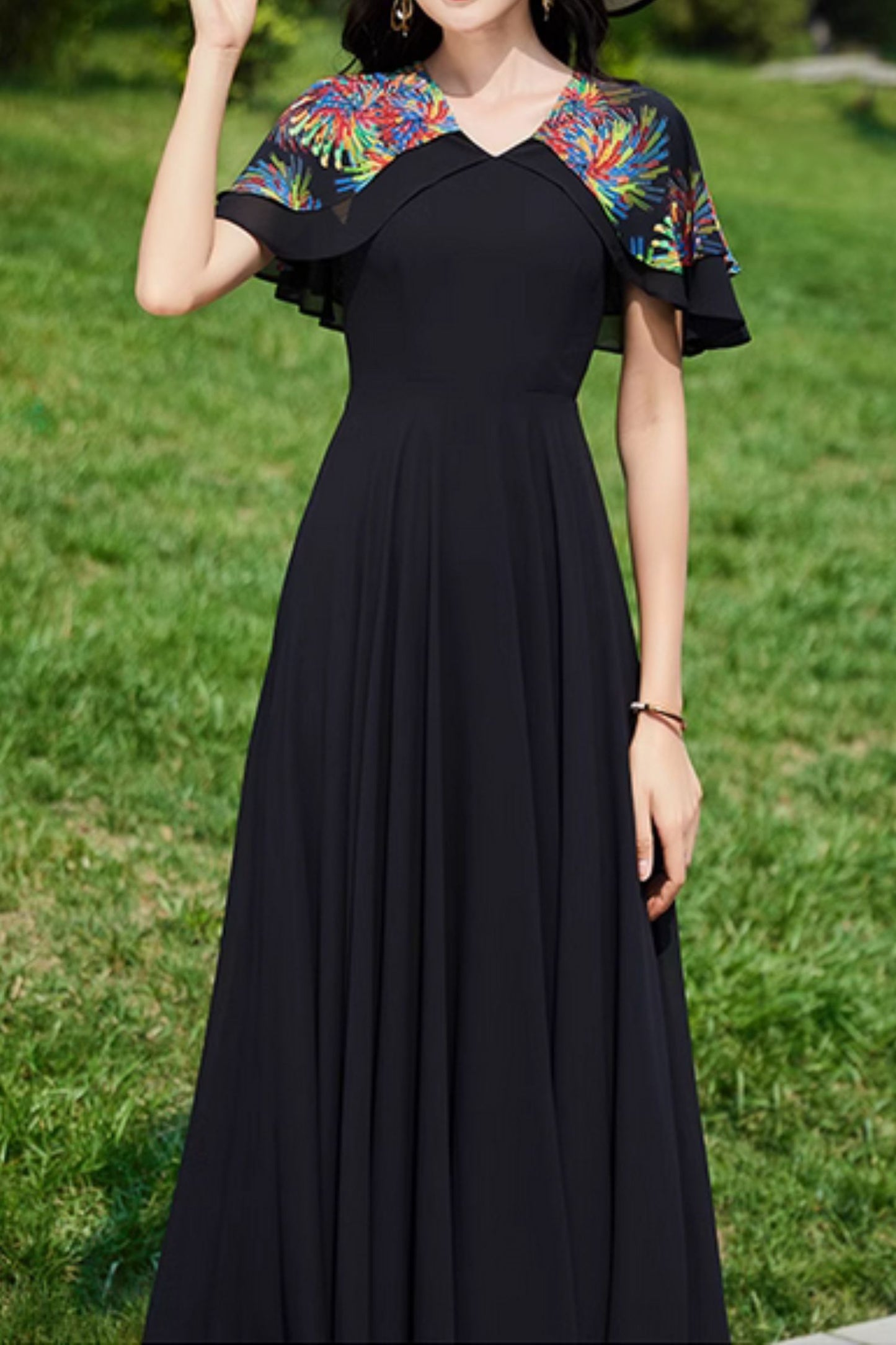 Black maxi summer chiffon dress with printed cape 4988