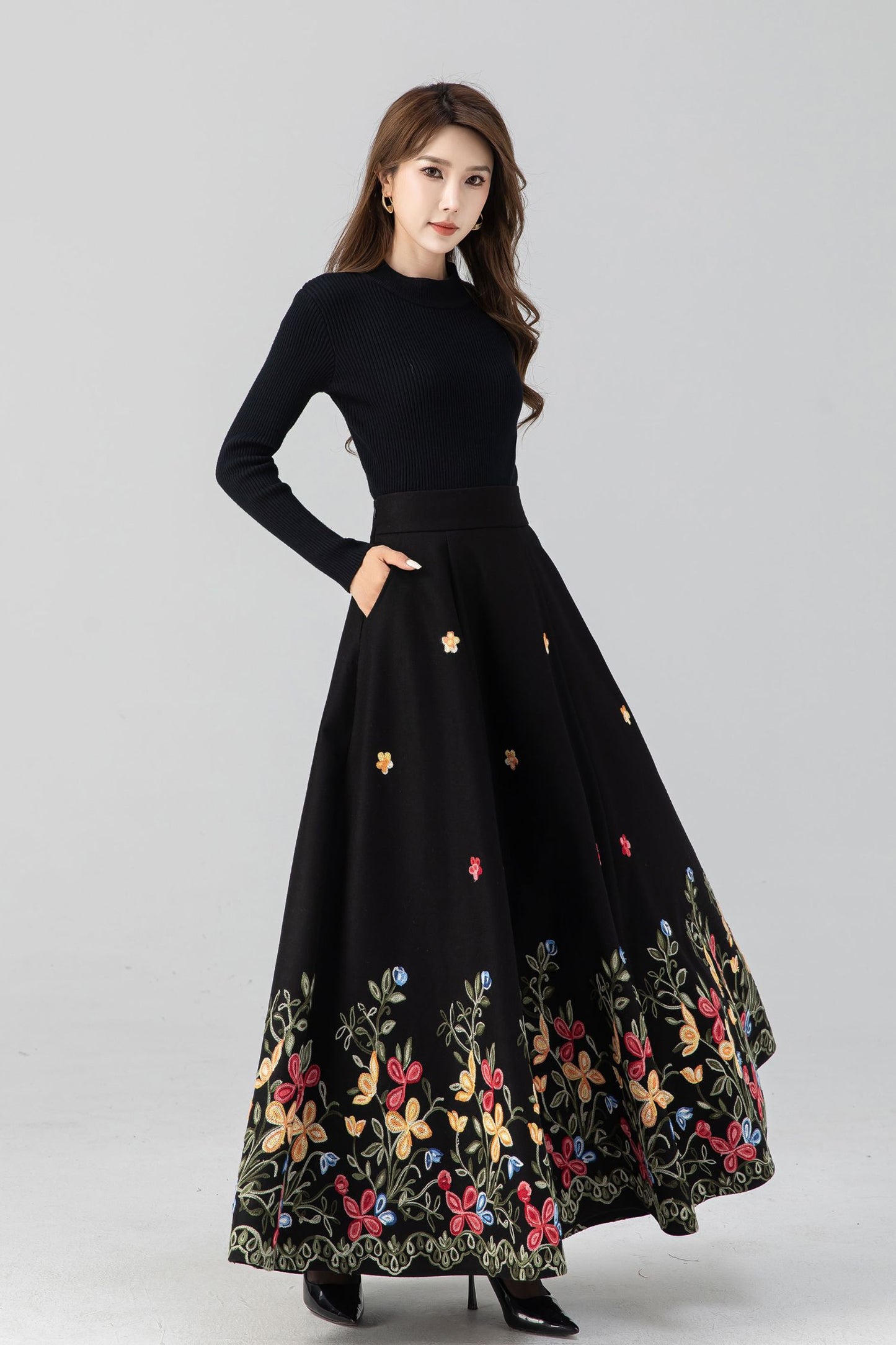 Black Maxi Embroidered Wool Skirt 4664