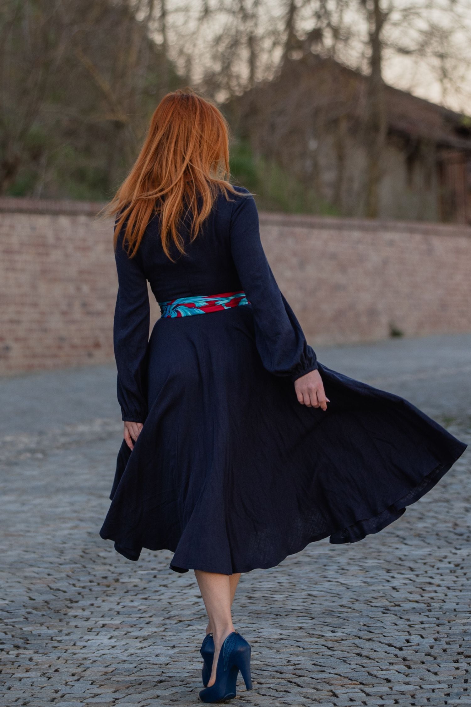Fit and flare linen midi dress with pockets 5104 - navy blue / XS Fit and flare linen midi dress with pockets 5104 - navy blue / XS