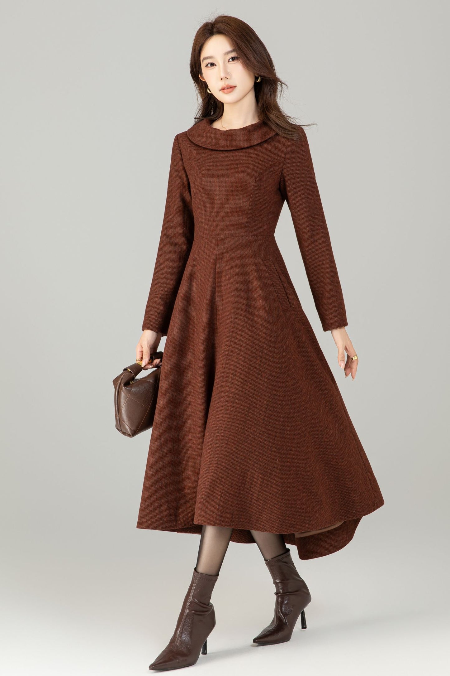 Brown Wool-Blend High‑Low Midi Dress – Wide Fold‑Over Collar & Pockets 6500