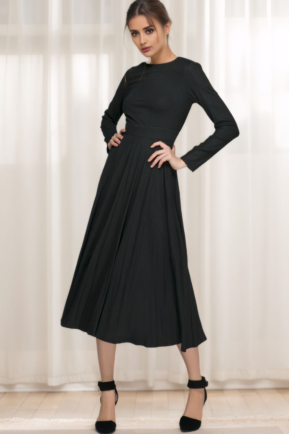 Classic Black Linen Midi Dress 5601