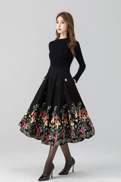 Black embroidered midi wool skirt 4665