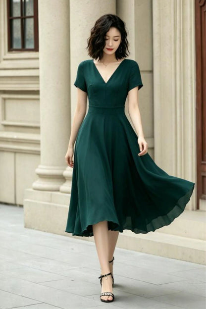Green Chiffon Fit and Flare Dress with V-Neck and Short Sleeves Below Knee 6865