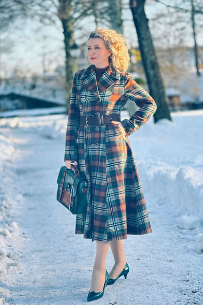 Autumn Forest Plaid Wool Coat – Vintage Fit and Flare Long Winter Overcoat 4807