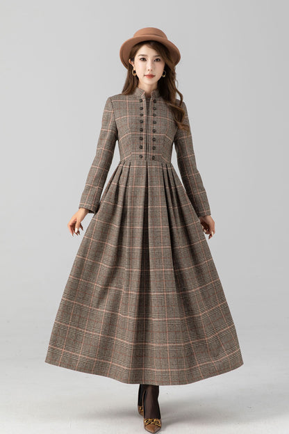 Plaid Wool Maxi Dress – Vintage Long Sleeve Winter Dress with Buttons & Pockets 4669
